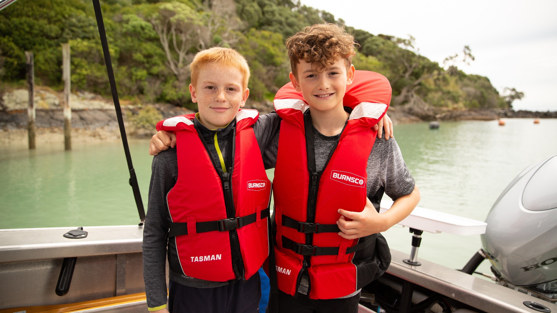 How to choose a lifejacket | Burnsco | NZ